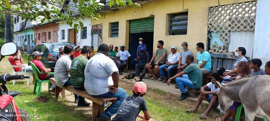 Camacã: Prefeito Paulo do Gás visita produtores rurais da  Associação Aperamcueba